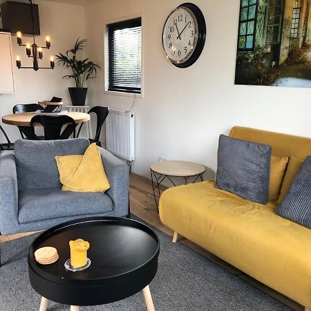 Prachtig Vakantiehuisje In Putten Bagian luar foto