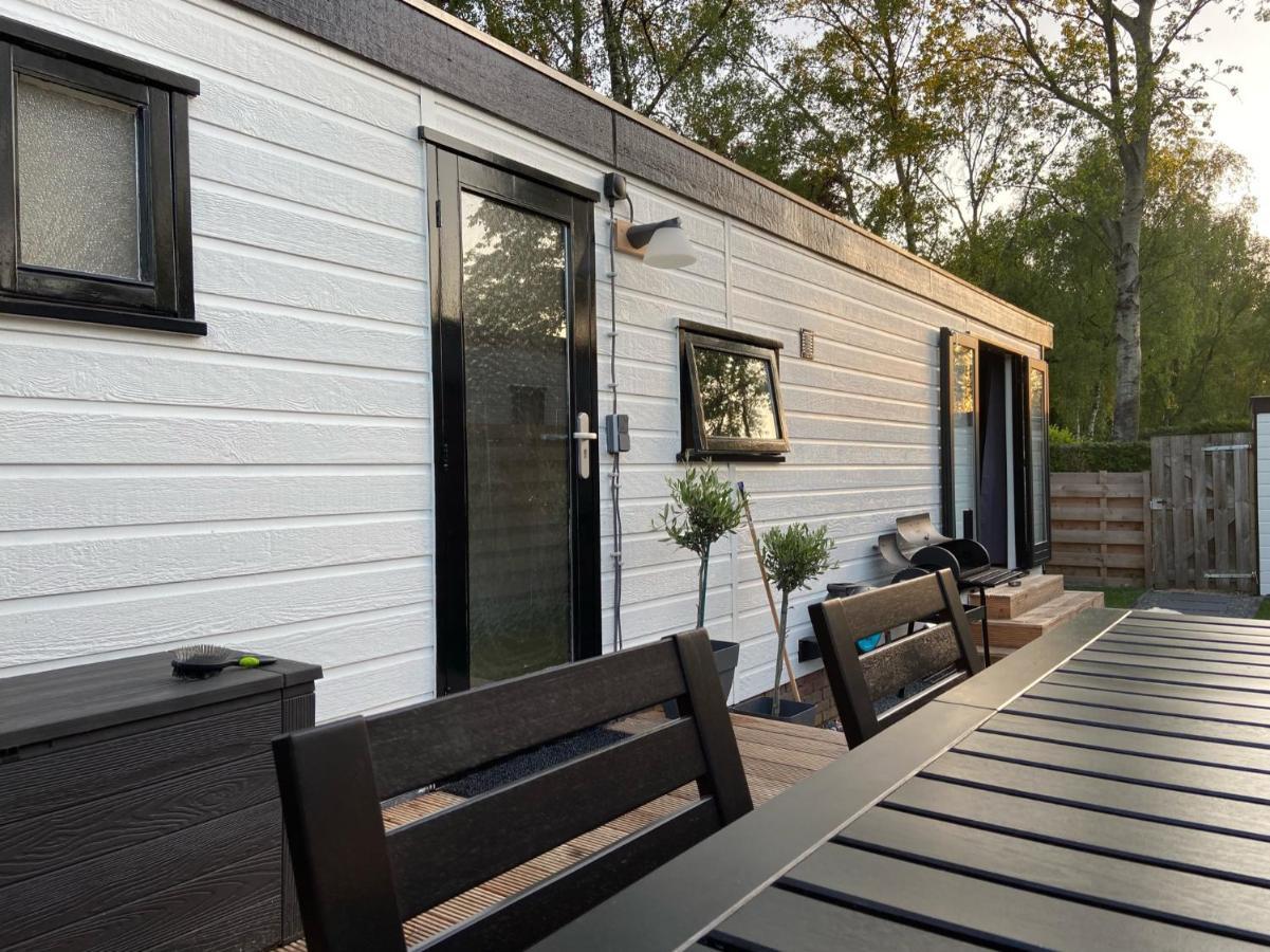 Prachtig Vakantiehuisje In Putten Bagian luar foto